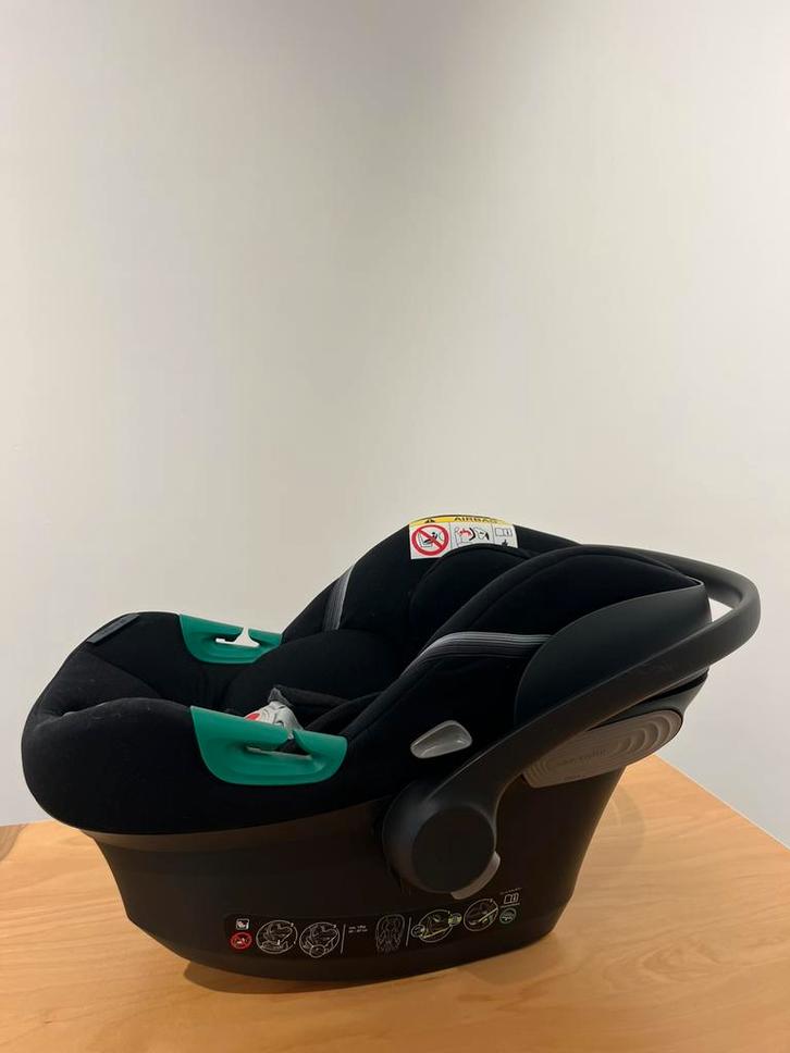 Cybex Aton B2 i-Size autostoel + Base One, Kinderen en Baby's, Autostoeltjes, Zo goed als nieuw, Overige merken, 0 t/m 13 kg, Isofix