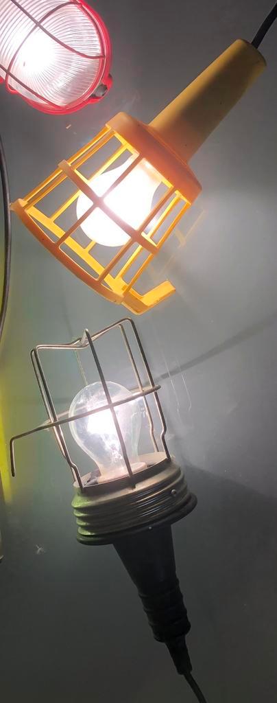 2 Werklampen, Caravans en Kamperen, Kampeeraccessoires, Zo goed als nieuw, Ophalen of Verzenden