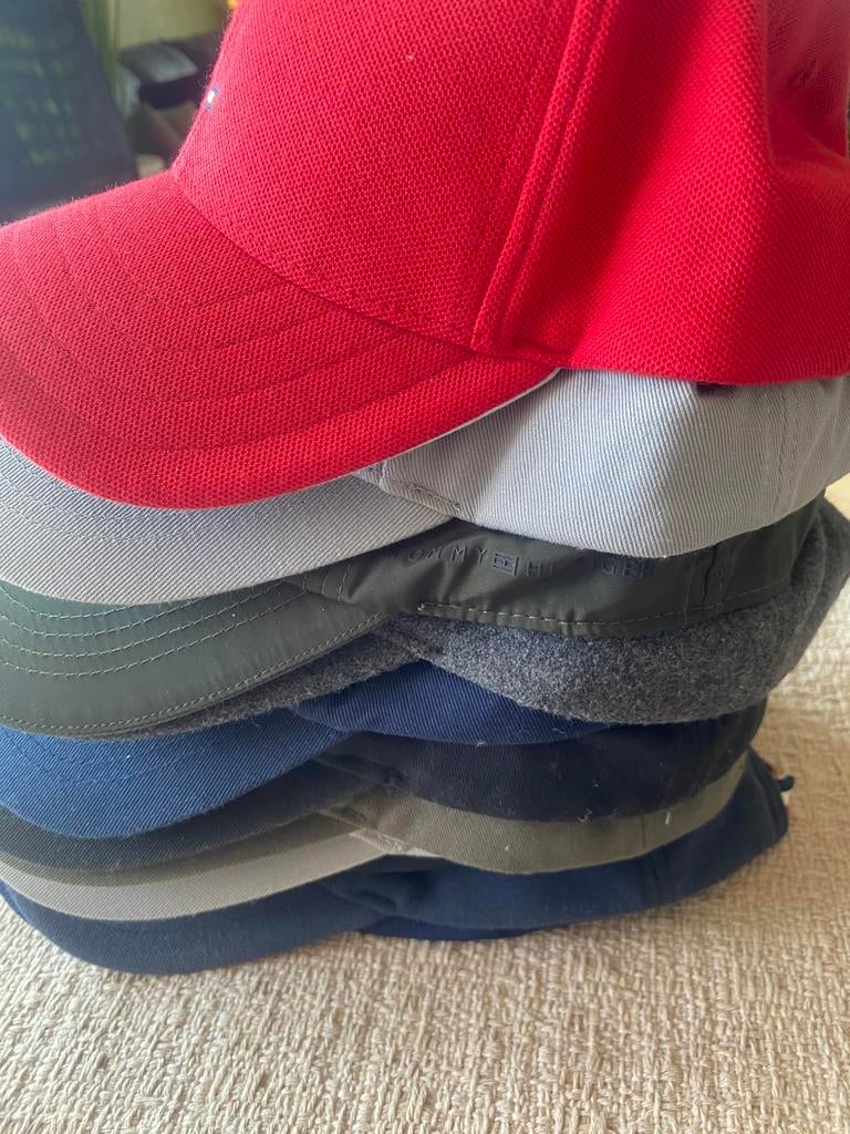 Tommy hilfiger pet petten, Vêtements | Hommes, Chapeaux & Casquettes, Comme neuf, Casquette, Envoi