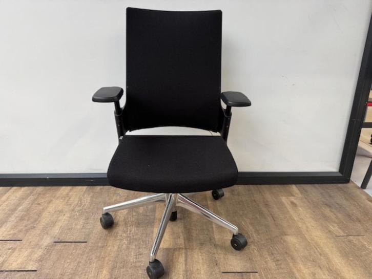 Ahrend 2020 ergonomische bureaustoel, Huis en Inrichting, Bureaustoelen, Bureaustoel, Zwart, Ophalen of Verzenden