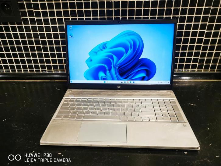 HP i5 core 10de generatie behuizing beschadigd ., Computers en Software, Windows Laptops, Gebruikt, 15 inch, SSD, 8 GB, Azerty