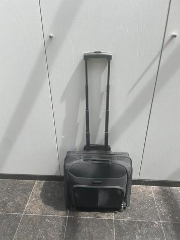 Laptoptrolley zwart, zo goed als nieuw beschikbaar voor biedingen
