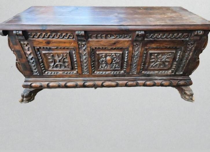 Antieke Houten Kist – Handgesneden – Massief hout, Huis en Inrichting, Woonaccessoires | Kisten, Zo goed als nieuw, Ophalen