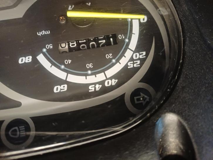 Verkoop brommer sym a klasse, Fietsen en Brommers, Brommers | Overige merken, Gebruikt, Klasse A (25 km/u), Ophalen