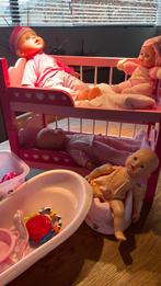 Poppen + bedjes + badje + toebehoren., Enlèvement, Comme neuf