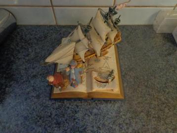 2 enescomuziekdoosjes met piratenschip beschikbaar voor biedingen