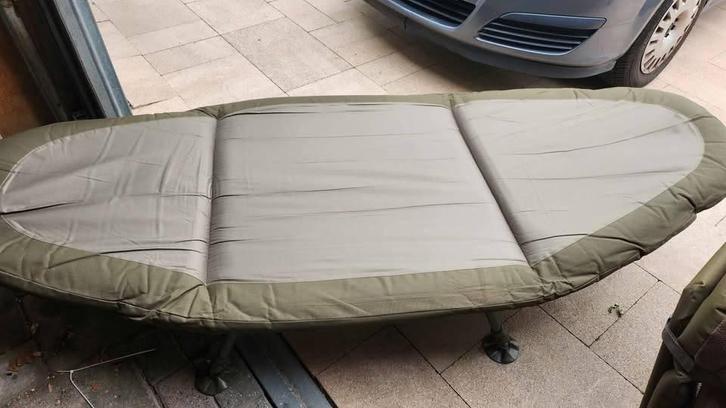 TRAKKER OVAAL incl slaapzak, Watersport en Boten, Hengelsport | Karpervissen, Zo goed als nieuw, Complete set, Ophalen