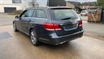 Mercedes E200 Avant-Garde, Auto's, Automaat, Achterwielaandrijving, Leder en Stof, Lichtsensor