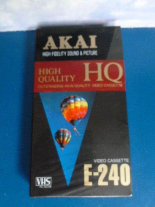 Cassette VHS K7 240 Min. AKAI Made in Japan Neuve sous Cello, CD & DVD, VHS | Film, Neuf, dans son emballage, Enlèvement ou Envoi