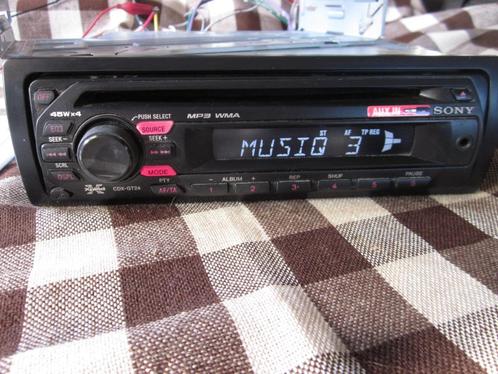 Autoradio SONY CD MP3 avec berceau de montage, extracteur et, Autos : Divers, Accessoires de voiture, Comme neuf, Enlèvement ou Envoi