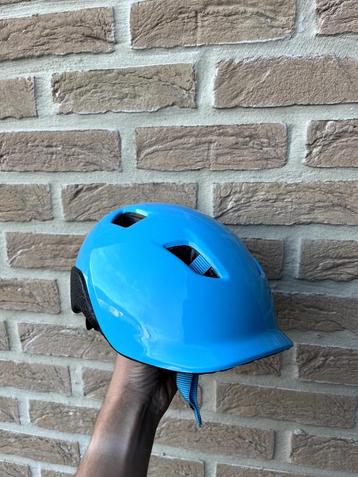 CASQUE VÉLO ENFANT B'TWIN 500 - TURQUOISE disponible aux enchères