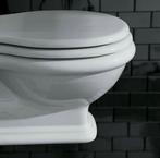 NIEUW klassiek sanitair toilet, bril en doorspoel drukplaat, Ophalen, Nieuw, Toilet
