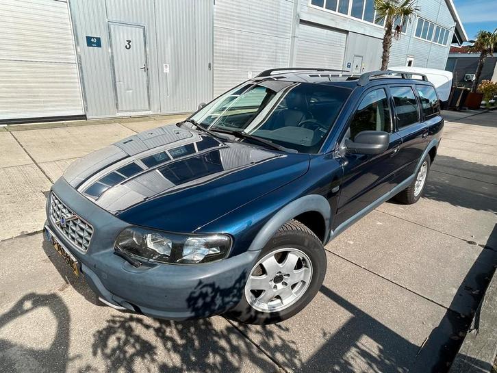 Volvo xc70, Autos, Volvo, Particulier, XC70, Essence, Euro 4, Break, Automatique, Bleu, Noir, Cuir, Quatre roues motrices / 4X4