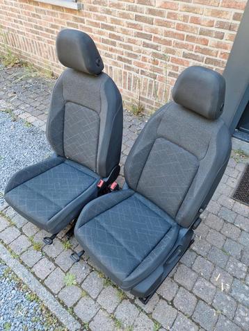interieur complet Vw Golf 8 life beschikbaar voor biedingen