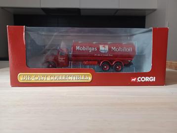 Corgi Mack LJ 1950 tankwagen  beschikbaar voor biedingen