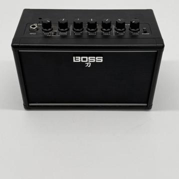 Boss Katana Mini Gitaarversterkercombo - in nette staat beschikbaar voor biedingen