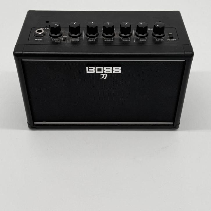 Boss Katana Mini Gitaarversterkercombo - in nette staat, Muziek en Instrumenten, Versterkers | Bas en Gitaar, Zo goed als nieuw