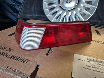 Achterlicht links Alfa Romeo 33 P4 16v  beschikbaar voor biedingen