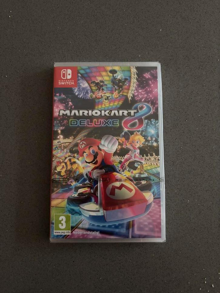 Mario Kart 8 Deluxe, Games en Spelcomputers, Games | Nintendo Switch, Racen en Vliegen, Vanaf 3 jaar, Online, Ophalen of Verzenden