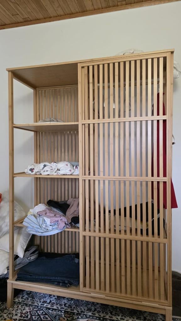 IKEA kast in licht houtkleur — €45 (prijs bespreekbaar), Huis en Inrichting, Kasten | Overige, Ophalen of Verzenden, Zo goed als nieuw