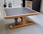 Salontafel uit massief eik met 2 leistenen, Huis en Inrichting, Ophalen, Vierkant, Zo goed als nieuw, 100 tot 150 cm