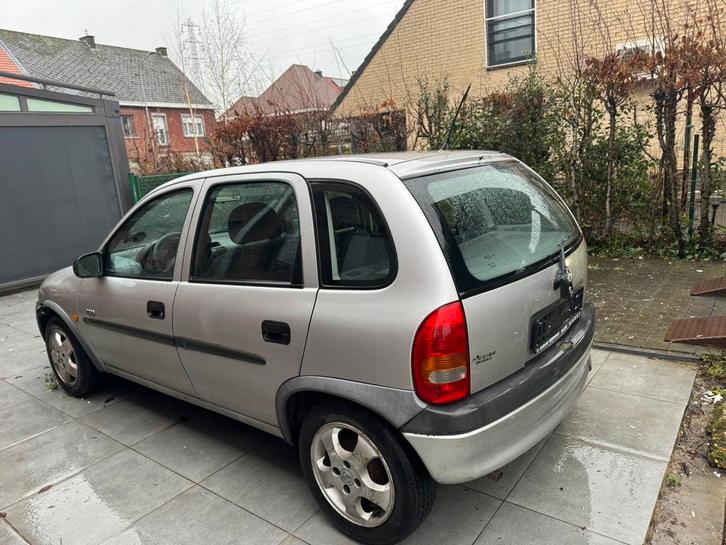 Opel Corsa Essence / Prete a immatricule, Autos, Opel, Particulier, Corsa, Essence, Euro 4, Berline, 5 portes, Argent ou Gris