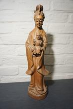 statue en bois Guanyin avec références à la Vierge Marie, Enlèvement ou Envoi