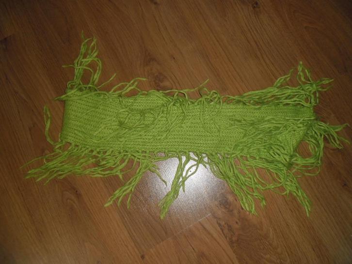 JBC: Groene sjaal met franjes, Kleding | Dames, Mutsen, Sjaals en Handschoenen, Gedragen, Sjaal, Ophalen of Verzenden