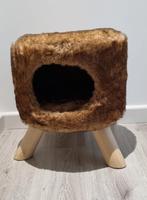 Mooie zachte poef voor kat (of kleine hond), Animaux & Accessoires, Paniers pour chats, Enlèvement ou Envoi, Comme neuf, Peluche