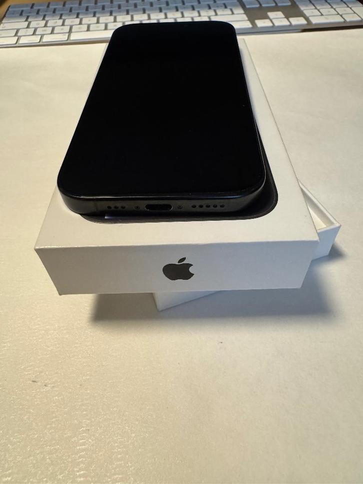 Iphone 16 Pro in nieuwstaat, Telecommunicatie, Mobiele telefoons | Apple iPhone, Zo goed als nieuw, 128 GB, Zonder abonnement