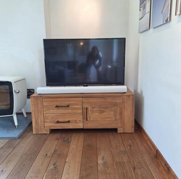 TV Kast beschikbaar voor biedingen
