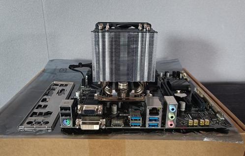 Upgradeset| Gigabyte B360M DS3H| Intel I5-9600KF| 16GB DDR4, Computers en Software, Moederborden, Zo goed als nieuw, Intel, DDR4