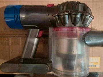 Dyson v8 Absolute en bonne état., Electroménager, Aspirateurs, Enlèvement ou Envoi, Utilisé