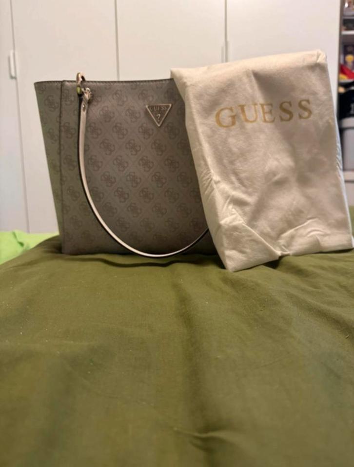 Handtas Guess, Handtassen en Accessoires, Tassen | Schoudertassen, Verzenden