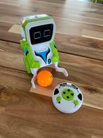 Voetballende robot met balletje en afstandsbediening, Kinderen en Baby's, Speelgoed | Babyspeelgoed, Zo goed als nieuw, Ophalen