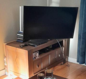 tv-kast beschikbaar voor biedingen
