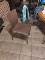 6 stoelen, Ophalen