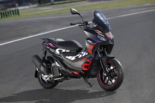 Aprilia SR GT 125 en 200 met 1000 euro korting!, Motoren, Motoren | Aprilia, Bedrijf, Scooter, Ophalen
