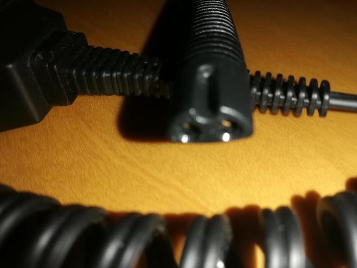 Ik ZOEK een kabel (lader hoeft niet)  voor een Braun serie 1, Electroménager, Équipement de Soins personnels, Utilisé, Enlèvement