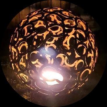 Vuurkorf vuurbol hoefijzers 80cm, Tuin en Terras, Buitenverlichting, Zo goed als nieuw, IJzer, Ophalen