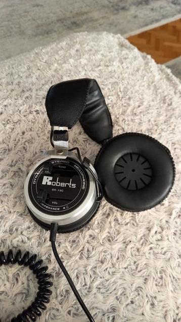 Roberts hoofdtelefoon vintage met kabel storing  beschikbaar voor biedingen