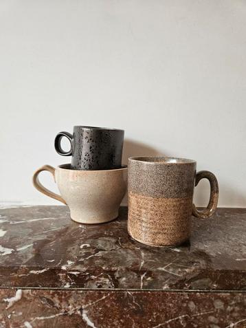 Mismatched tassenset  beschikbaar voor biedingen