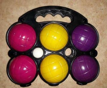 6 petanqueballen + 1 jack + 1 draagtas beschikbaar voor biedingen