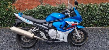 Suzuki gsx 650 f bj 2010 19 600 km Met schade beschikbaar voor biedingen