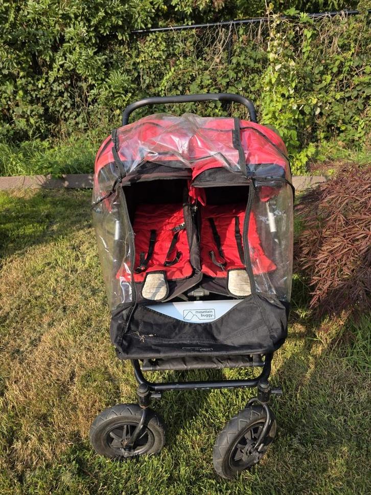 A vendre poussette mountain buggy duet., Kinderen en Baby's, Tweelingen en Meerlingen, Gebruikt, Ophalen