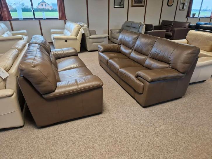 TAUPE BUFFELLEDEREN SALON 3 EN 2 ZIT, Huis en Inrichting, Fauteuils, Gebruikt, Leer, Ophalen