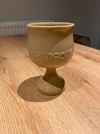 Maredsous stenen beker, Enlèvement, Comme neuf