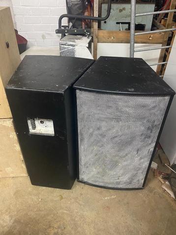 twee speaker tops,  voor 15 inch driver en tweeter + filter beschikbaar voor biedingen
