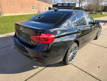 Portier 4Deurs rechts-achter van een BMW 3-Serie (668) beschikbaar voor biedingen