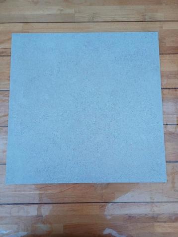 beige tegels, 60x60cm, 10m², gerectificieerd beschikbaar voor biedingen